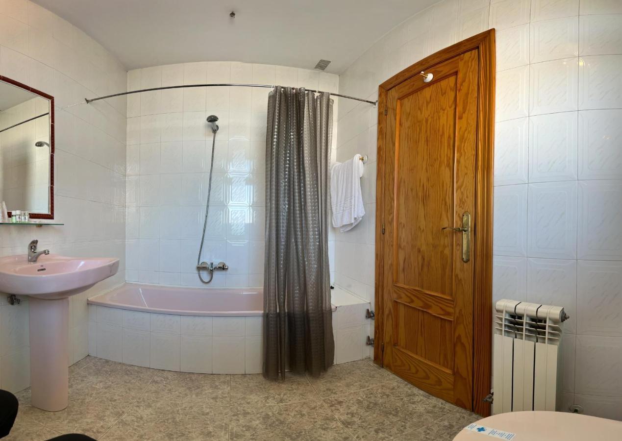 Hospedium Hotel Twist Torredonjimeno エクステリア 写真