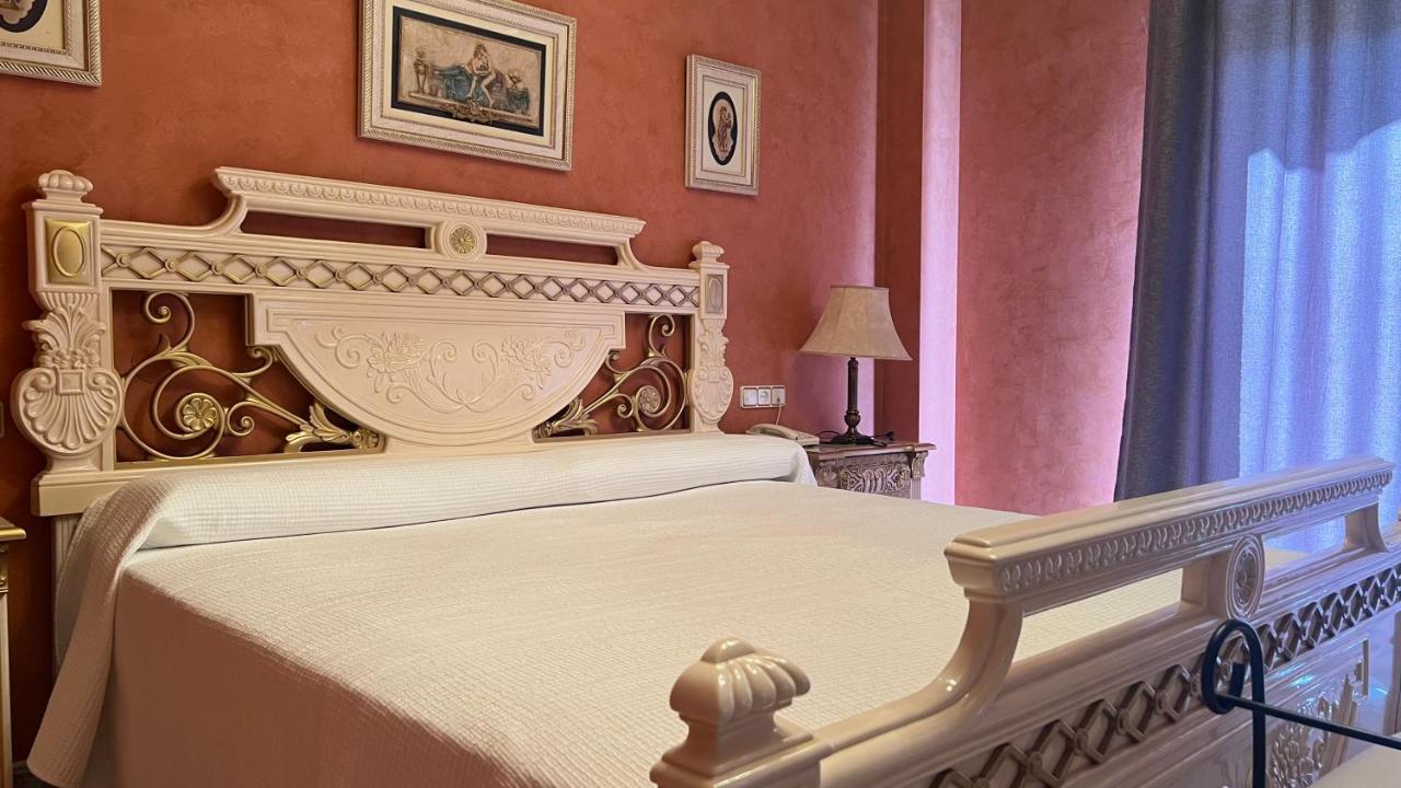 Hospedium Hotel Twist Torredonjimeno エクステリア 写真