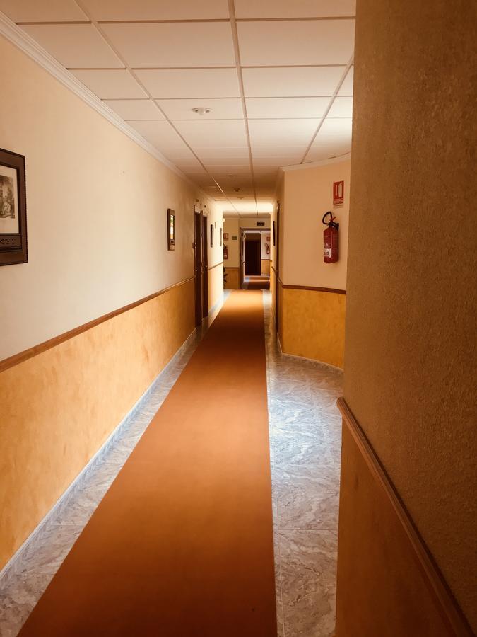 Hospedium Hotel Twist Torredonjimeno エクステリア 写真