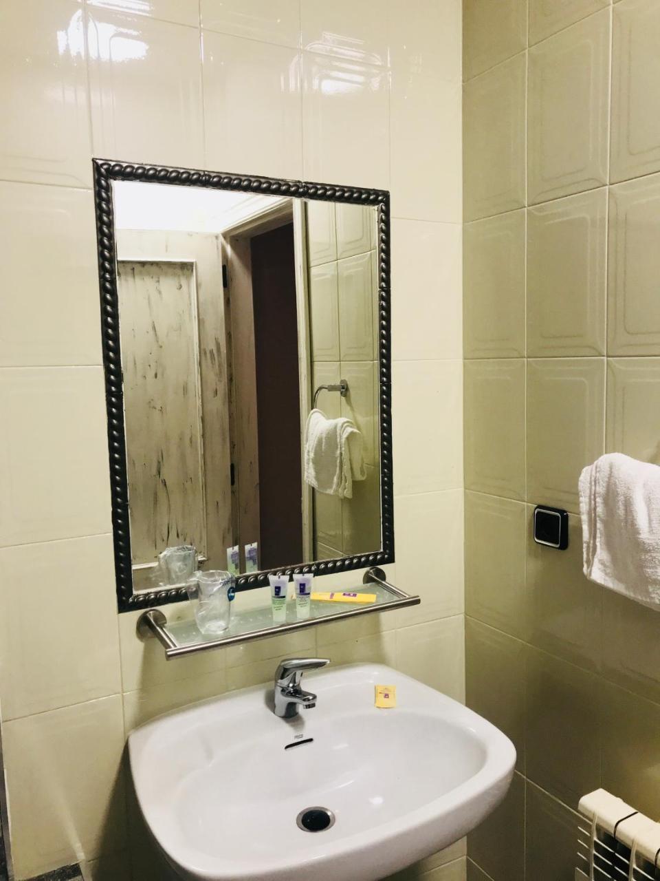 Hospedium Hotel Twist Torredonjimeno エクステリア 写真